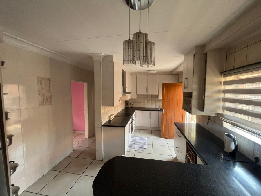 4 Bedroom Property for Sale in Bodorp North West